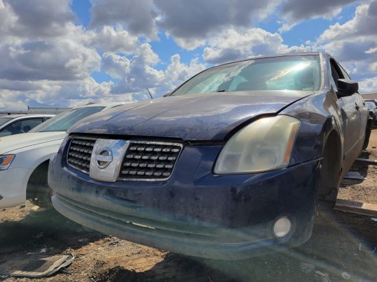 2004 NISSAN MAXIMA