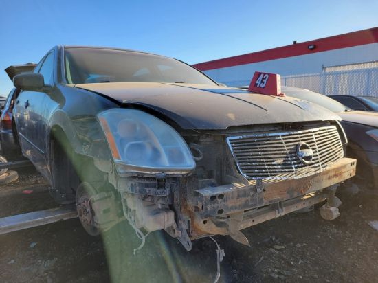 2005 NISSAN MAXIMA
