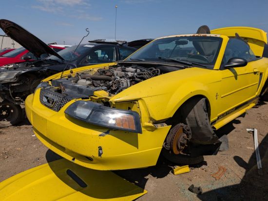 2002 FORD MUSTANG