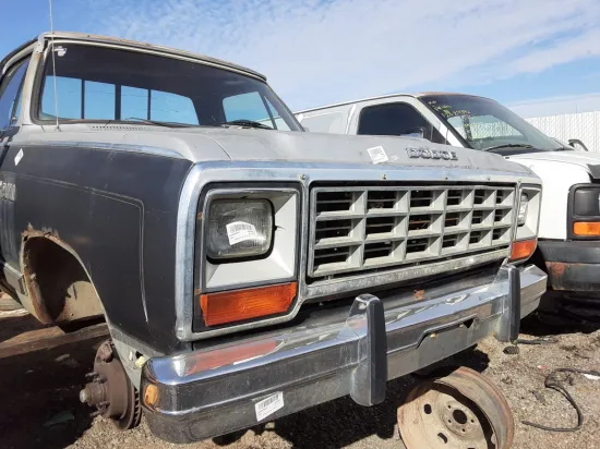 1985 DODGE D150 PICKUP