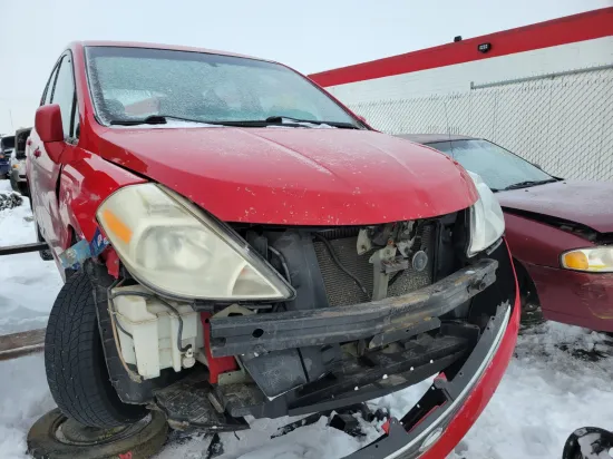 2011 NISSAN VERSA