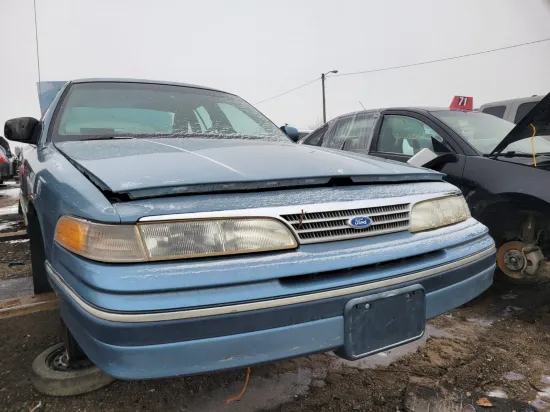1993 FORD CROWN VICTORIA