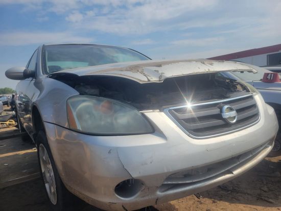 2004 NISSAN ALTIMA