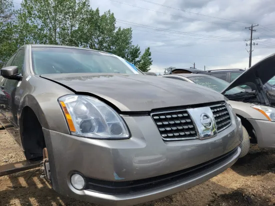 2004 NISSAN MAXIMA