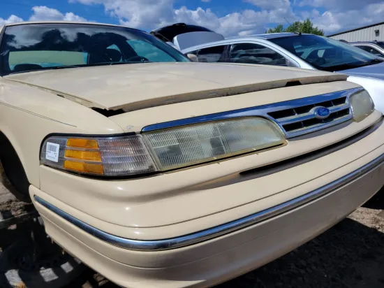 1996 FORD CROWN VICTORIA