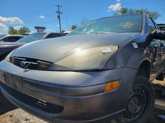 2004 FORD FOCUS