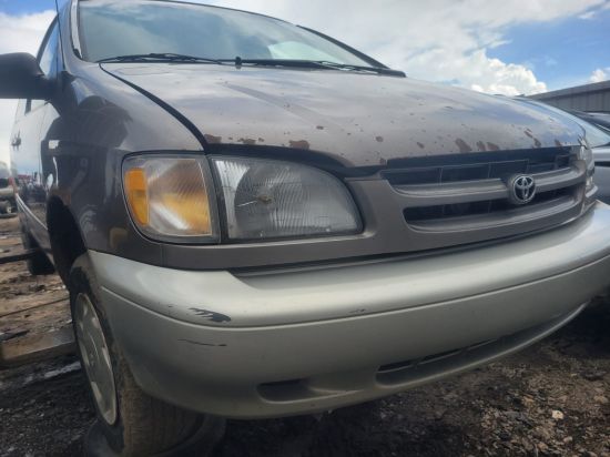 1998 TOYOTA SIENNA