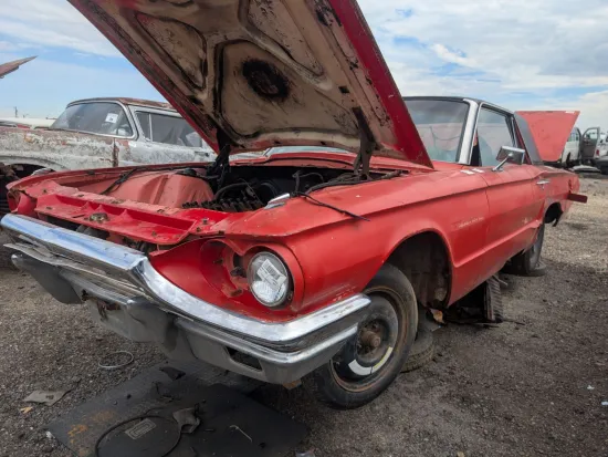 1962 FORD THUNDERBIRD