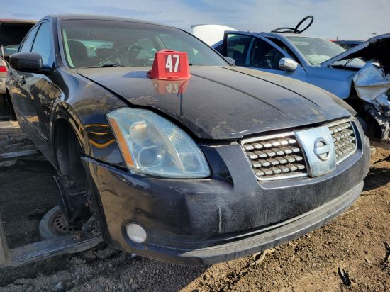 2004 NISSAN MAXIMA