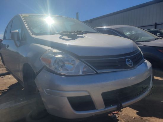 2011 NISSAN VERSA
