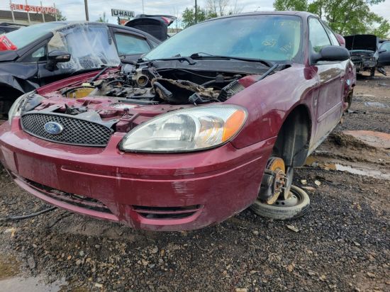 2005 FORD TAURUS
