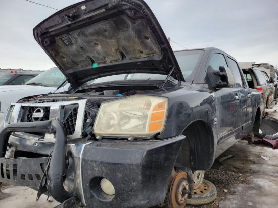 2004 NISSAN TITAN