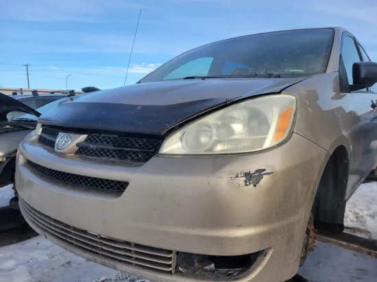 2004 TOYOTA SIENNA