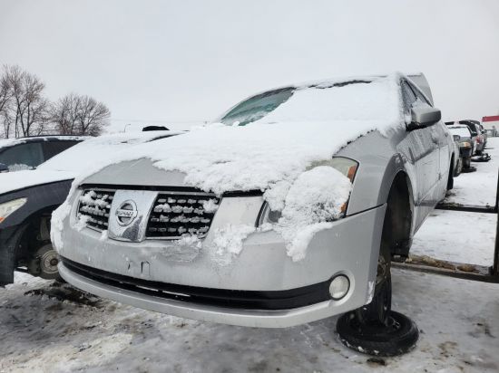 2004 NISSAN MAXIMA