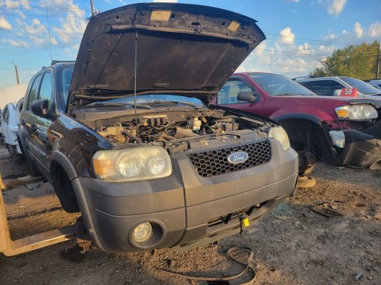 2005 FORD ESCAPE