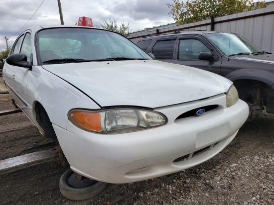 1997 FORD ESCORT