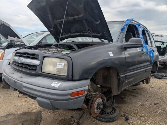 1999 CHEVROLET TRACKER