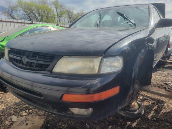 1998 NISSAN MAXIMA