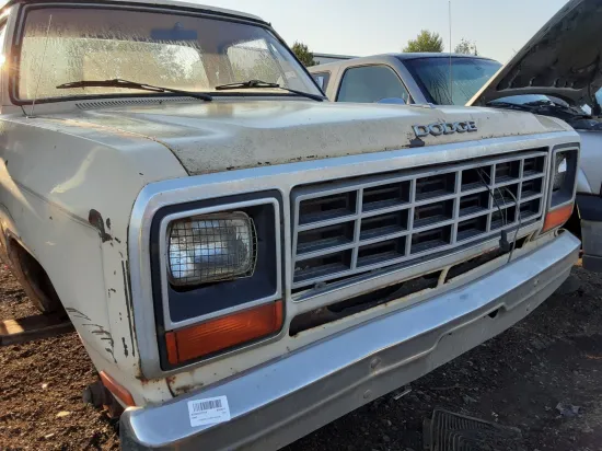 1985 DODGE D150 PICKUP