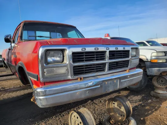 1992 DODGE D150 PICKUP