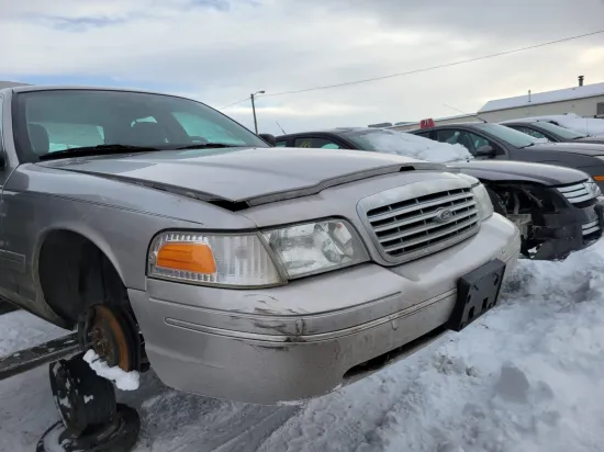 2005 FORD CROWN VICTORIA