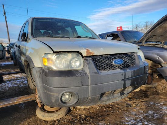 2005 FORD ESCAPE