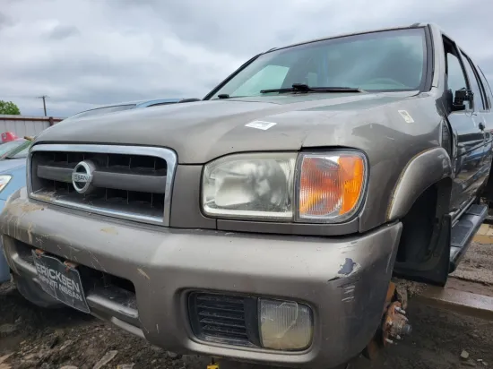 2004 NISSAN PATHFINDER
