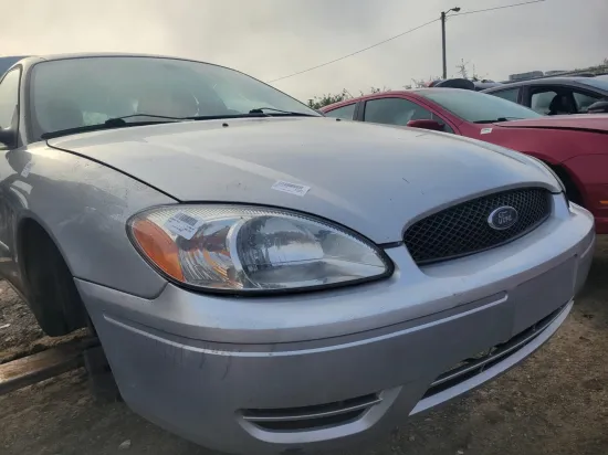 2005 FORD TAURUS